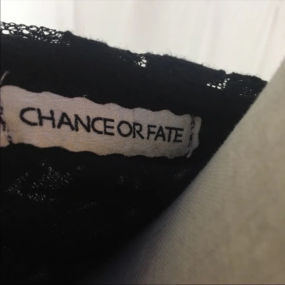 Chance or fate black lace blazer - Picture 2 of 4